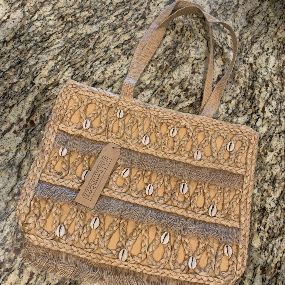 NWT  Straw Beach bag